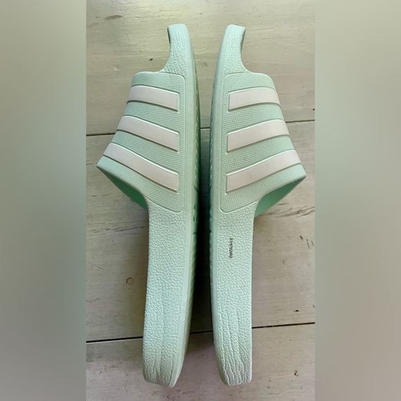 Adidas Comfort Slides, Size 9 - Picture 3 of 5